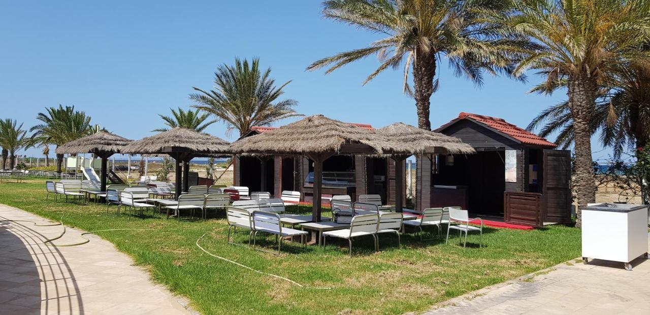 Andalucia Appart Hotel บิเซอร์เต ภายนอก รูปภาพ